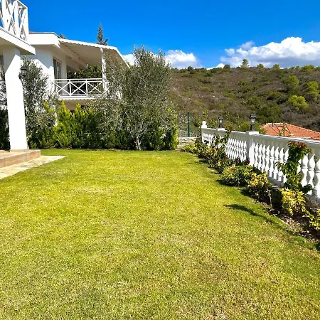 Oguz Villa Milas